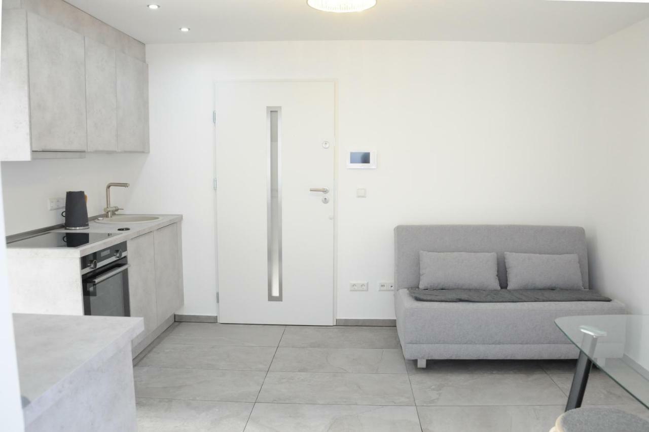 Kleine Studio-Wohnung, Kontaktloser Check-In Meckenbeuren Ngoại thất bức ảnh