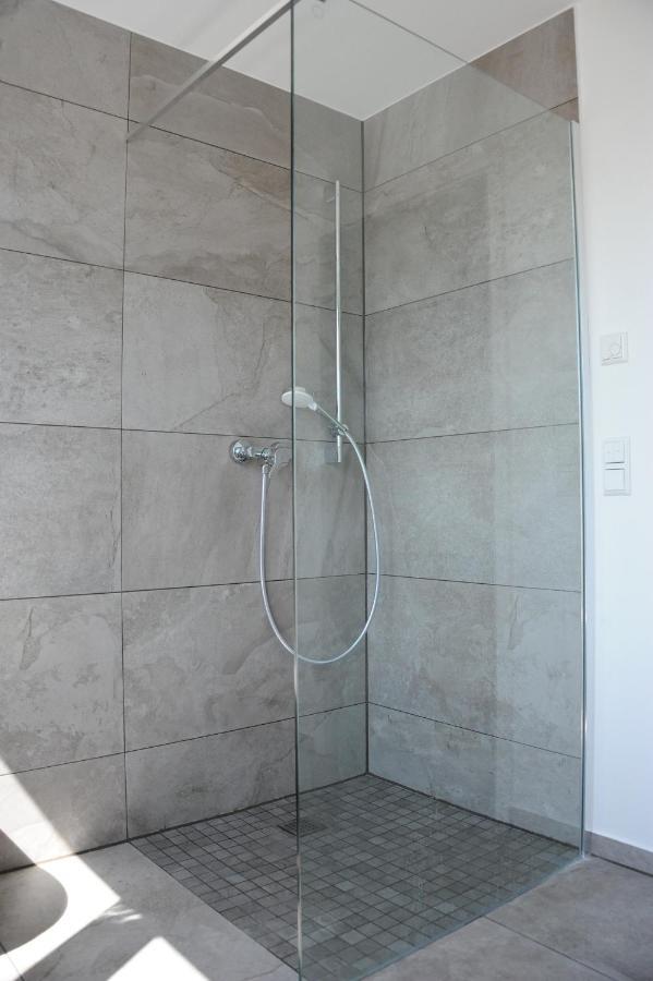 Kleine Studio-Wohnung, Kontaktloser Check-In Meckenbeuren Ngoại thất bức ảnh